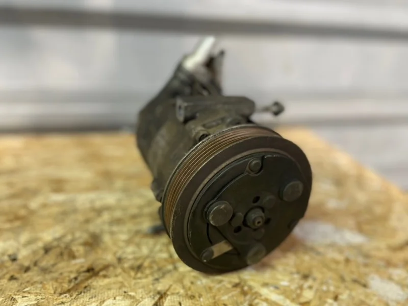 Компрессор кондиционера Opel Corsa 2004 24461719 Z14XEP