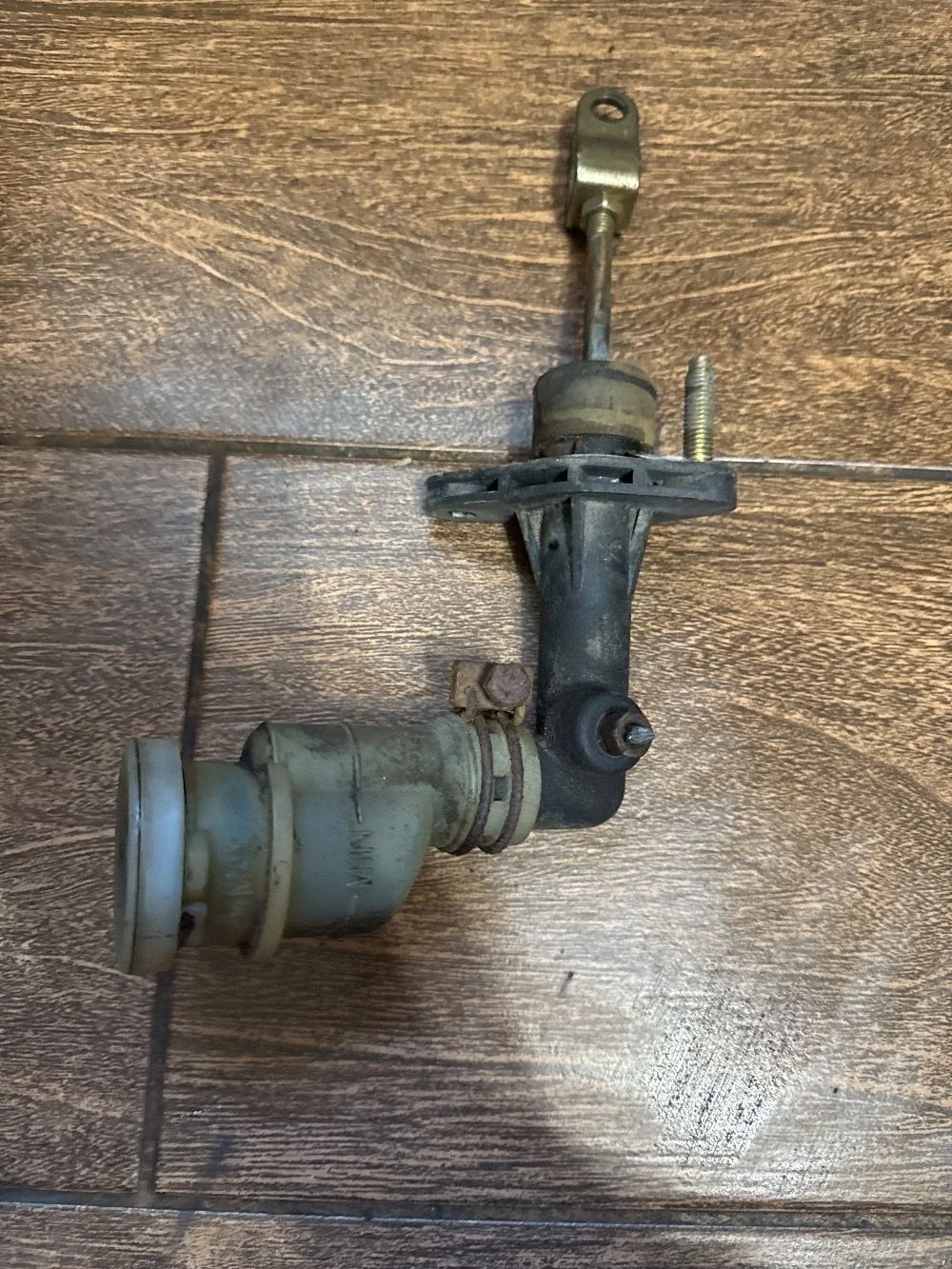 Цилиндр сцепления главный Kia Magentis I (2000—2003)