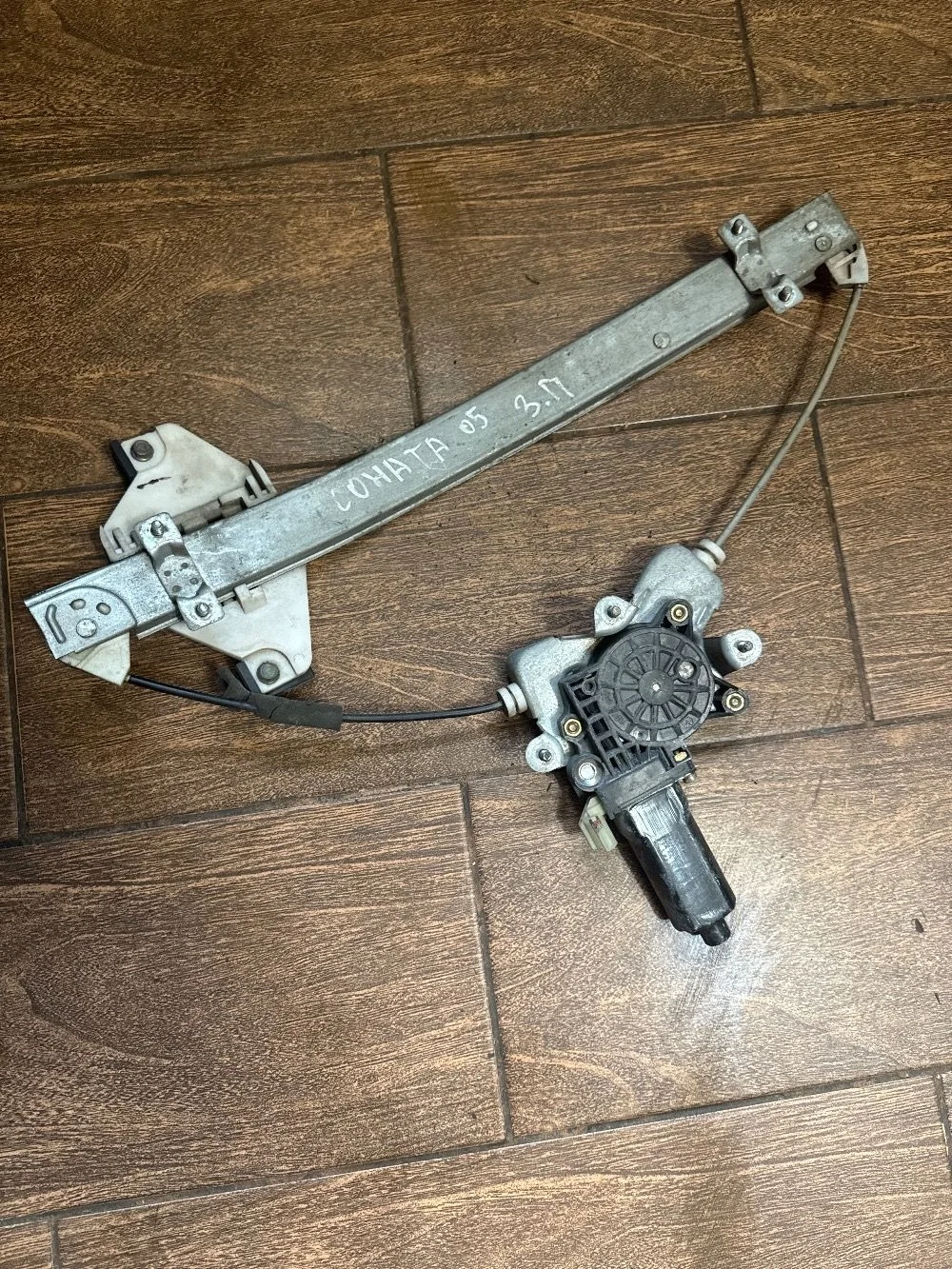 Стеклоподъемник Kia Magentis I (2000—2003)