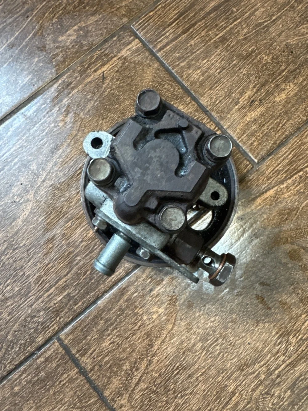 Насос ГУР Kia Magentis I (2000—2003)