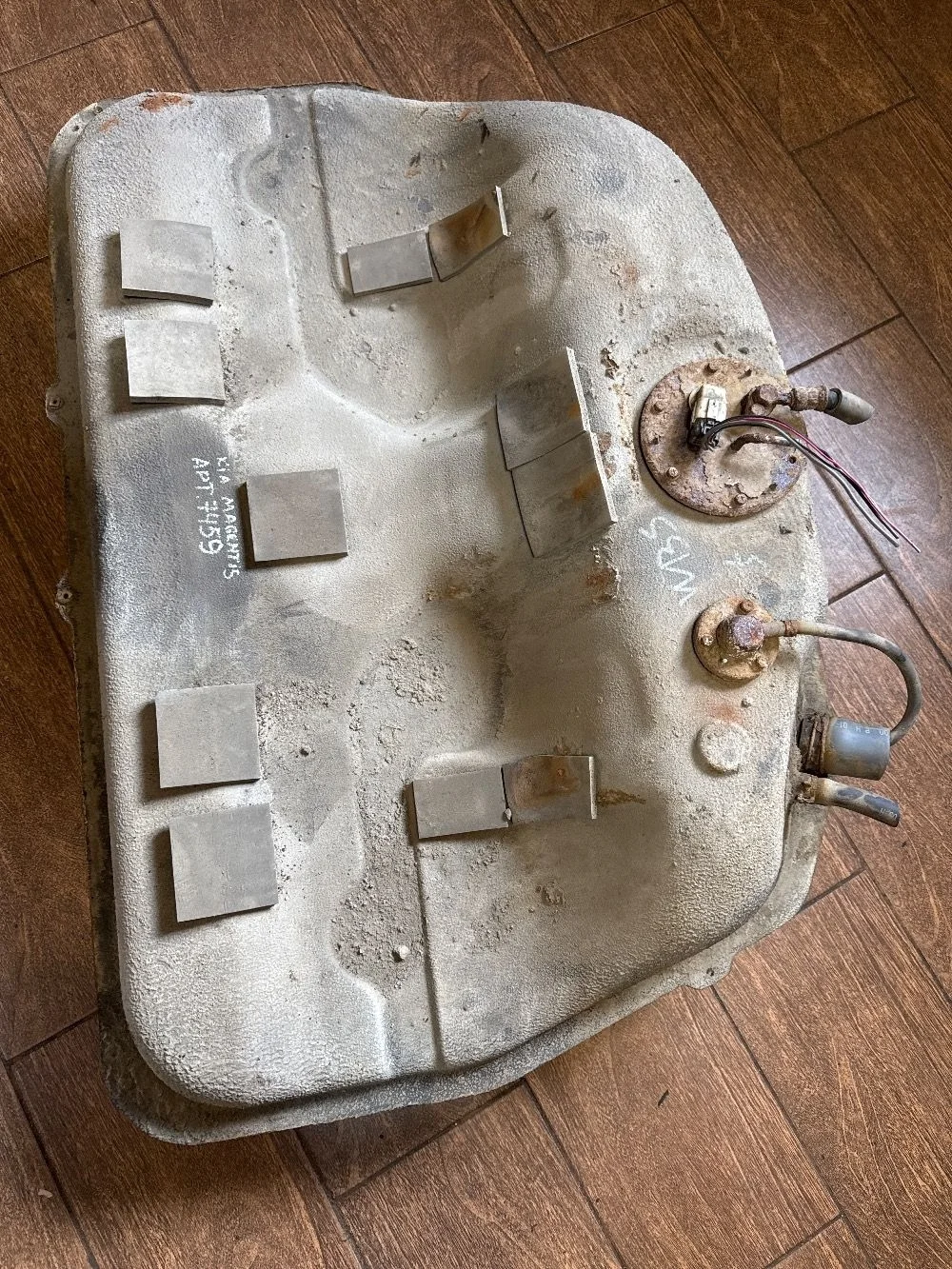 Бак топливный Kia Magentis I (2000—2003)