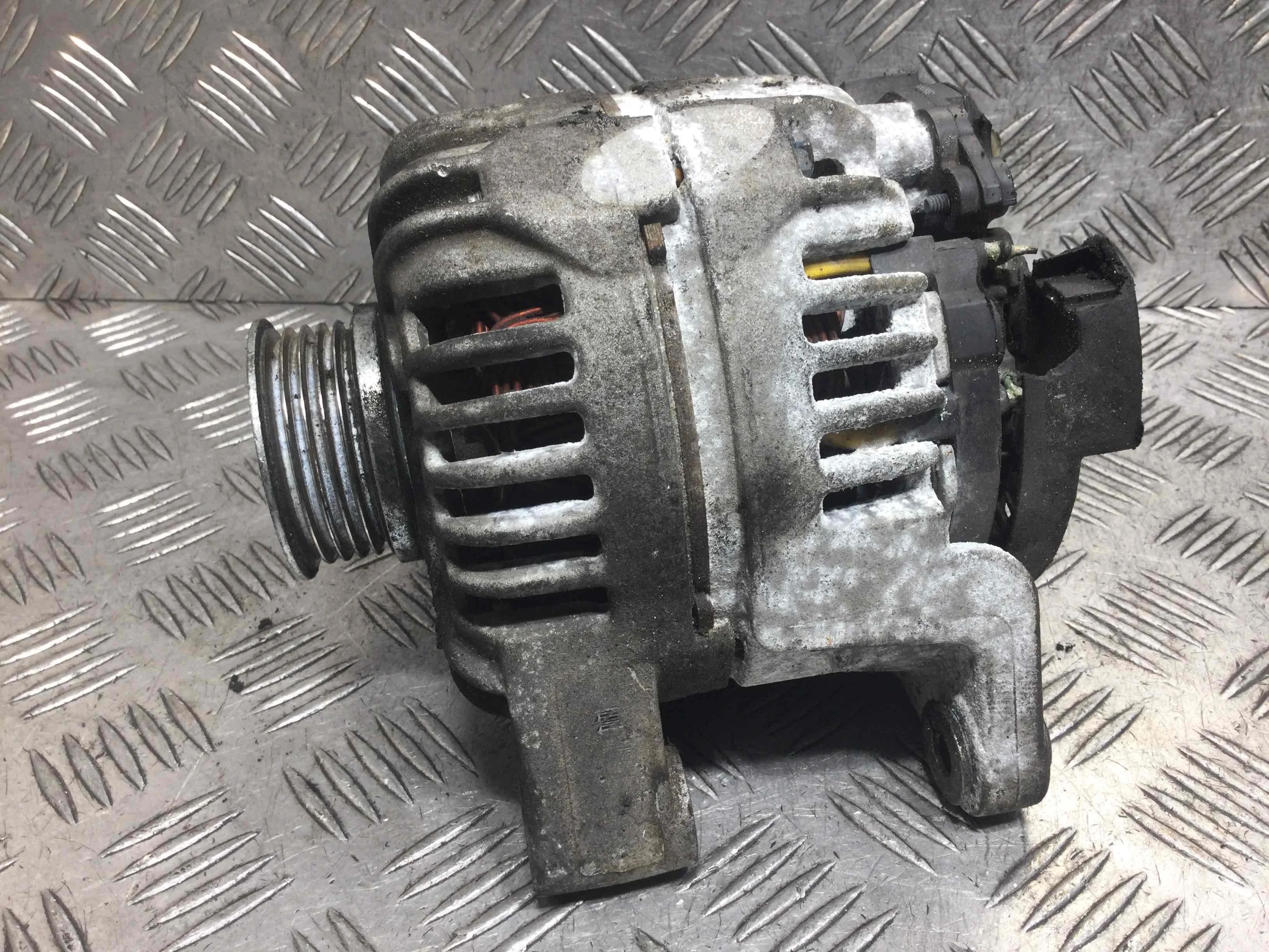 Генератор Opel Meriva 1 поколение [рестайлинг] 2004 - 2010 бензин 1.4 i Механика