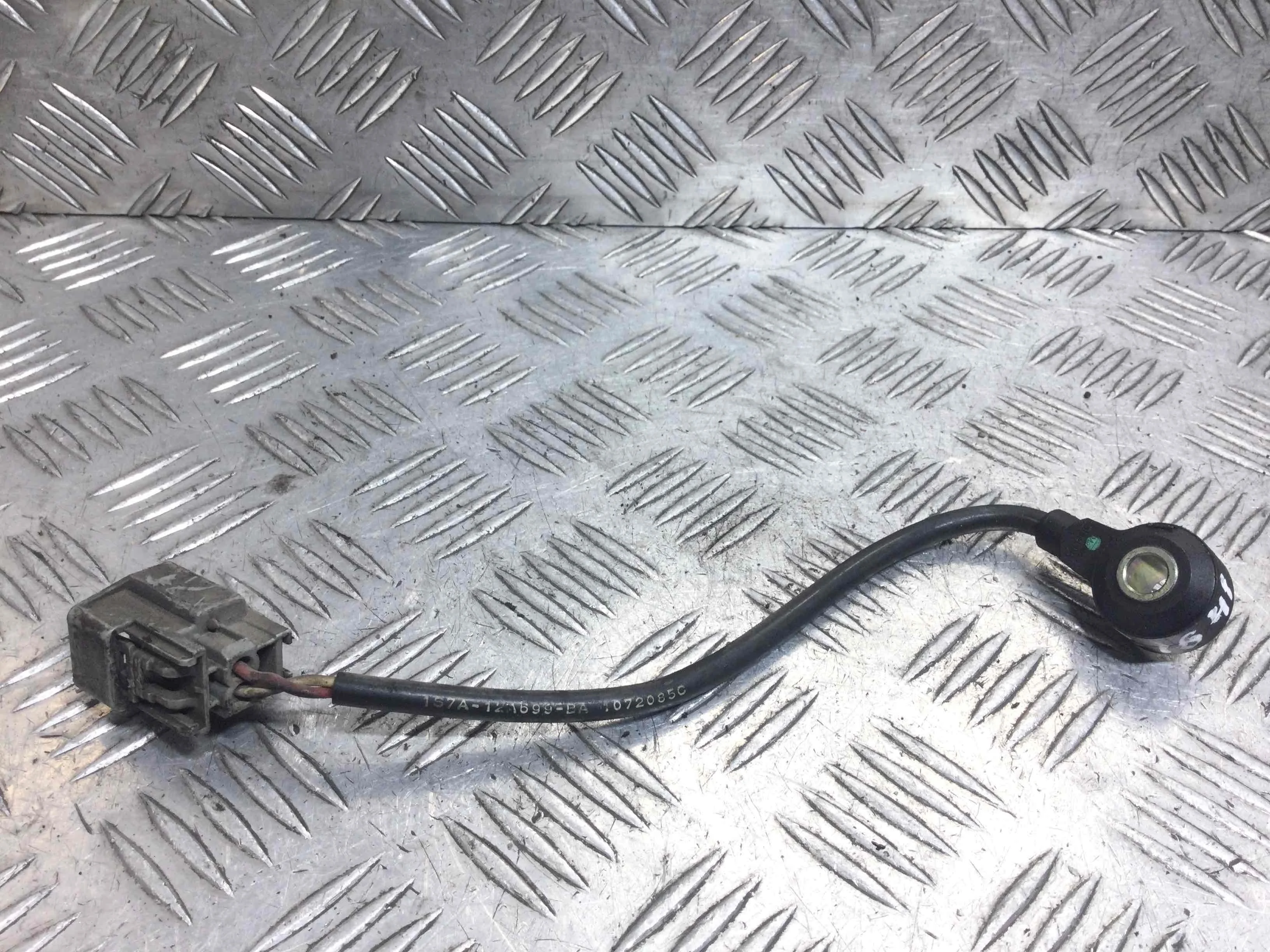 Датчик детонации Ford Mondeo 3 поколение (2000-2003) бензин 1.8 i Механика Седан