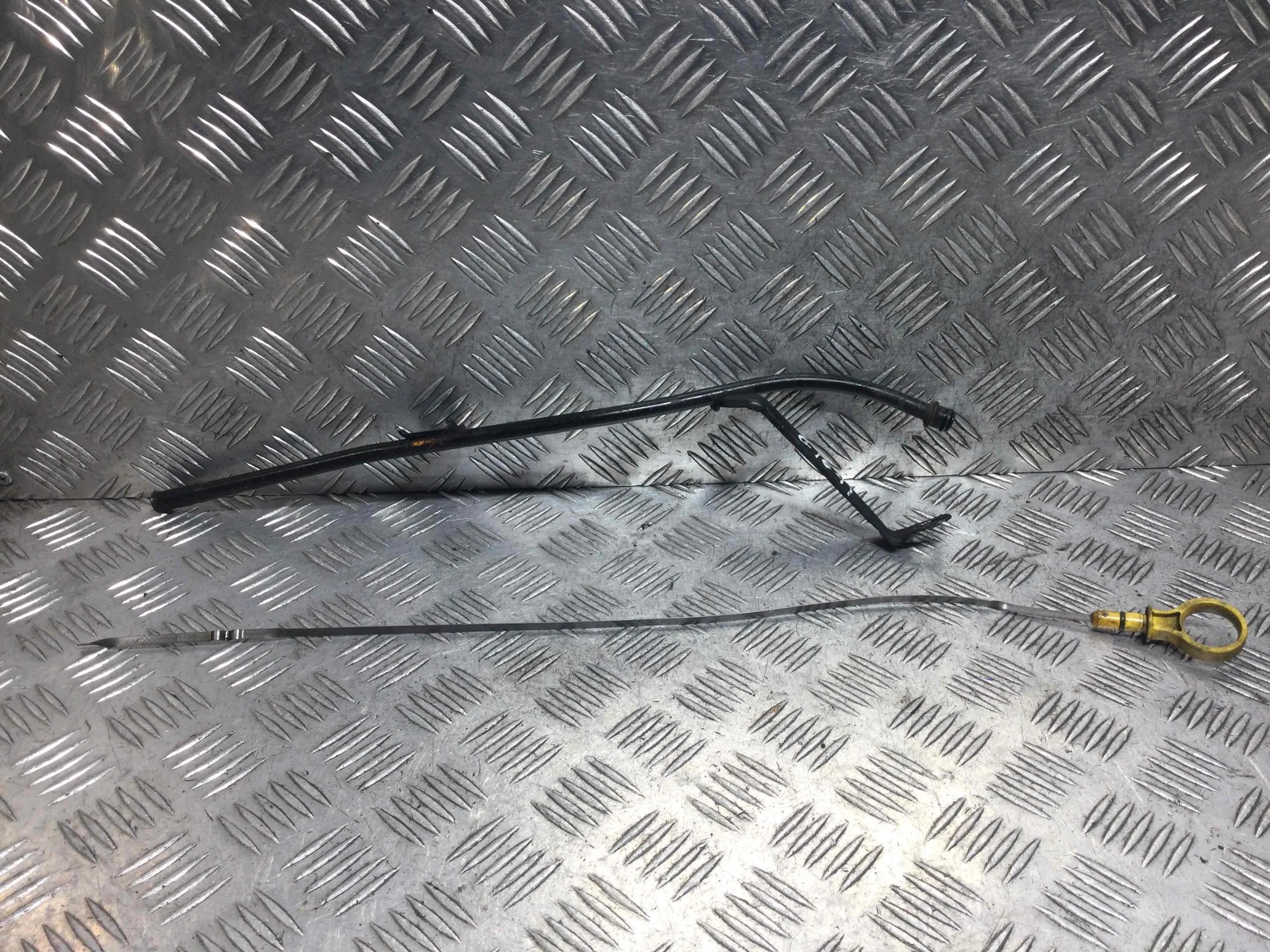 Щуп двигателя Ford Mondeo 3 поколение (2000-2003) бензин 1.8 i Механика Седан