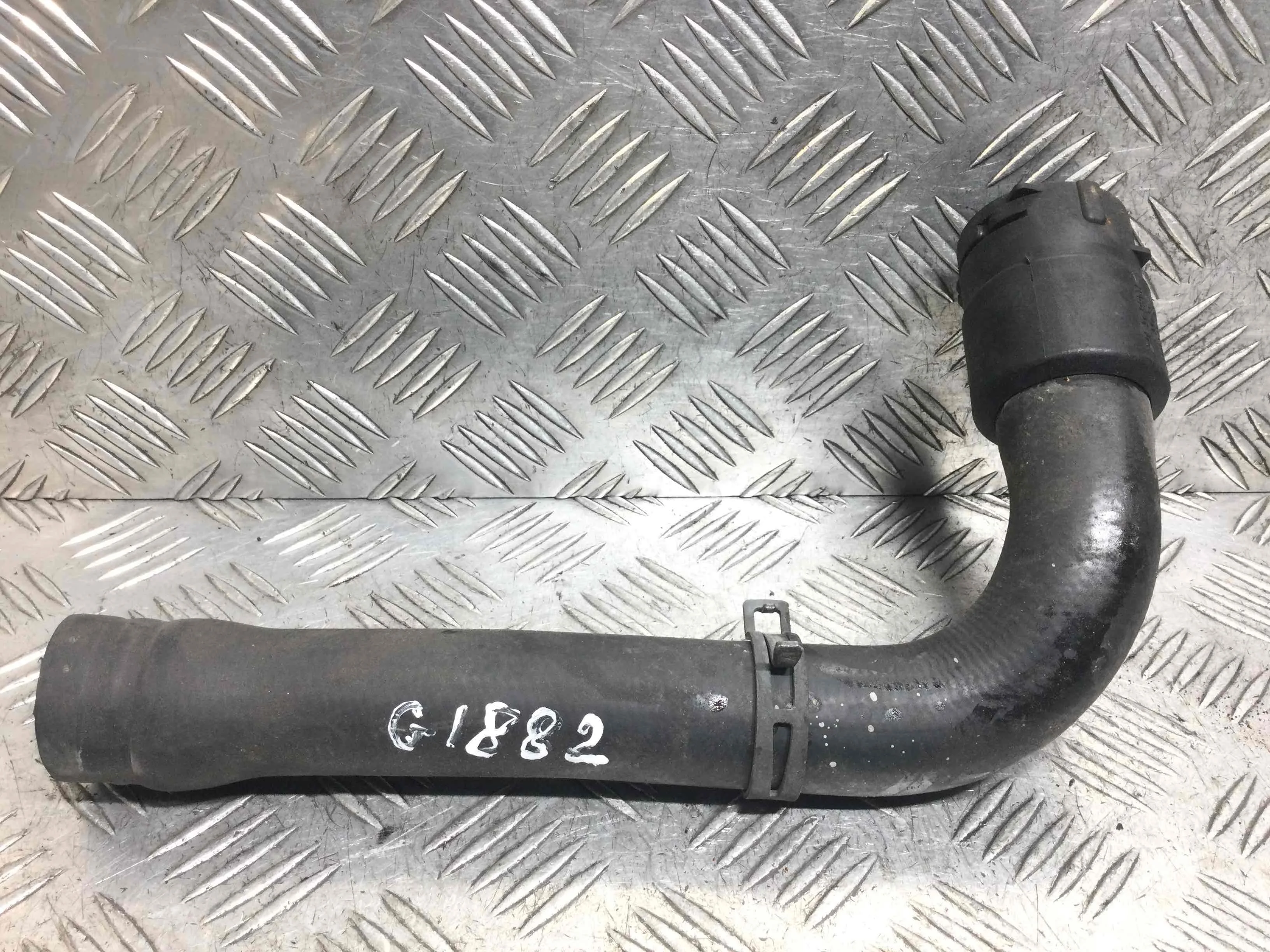 Патрубок радиатора Audi A4 B5 (1994-1999) бензин 1.6 i Механика Седан