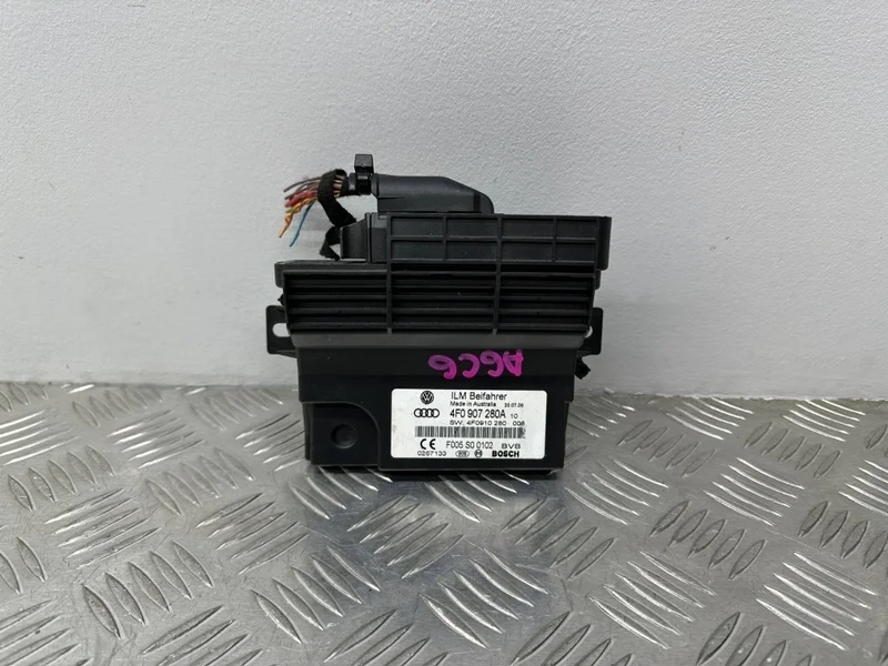 Блок бортовой сети Audi A6 C6