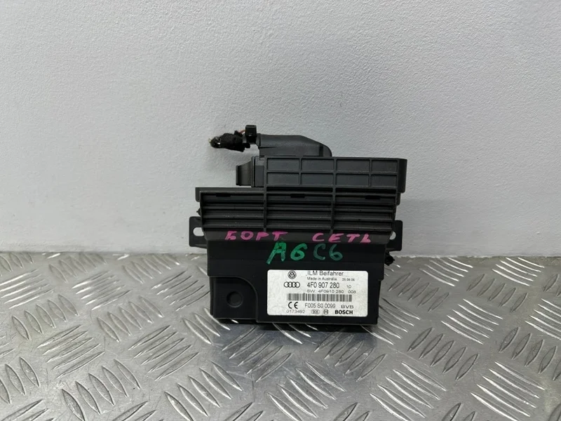 Блок бортовой сети Audi A6 C6