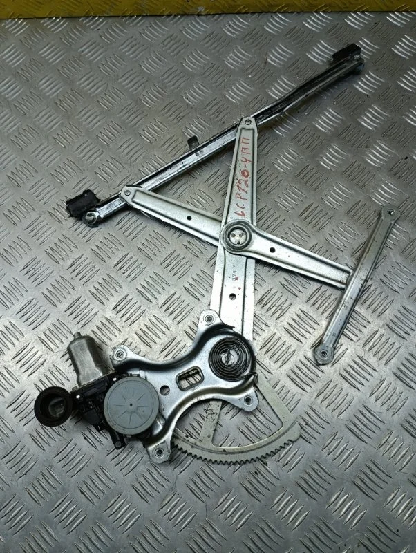 Стеклоподъемник электр. передний правый Toyota Land Cruiser Prado 120 (2002-2009) 2008 6980158010 ВНЕДОРОЖНИК 4.0 I 1GRFE