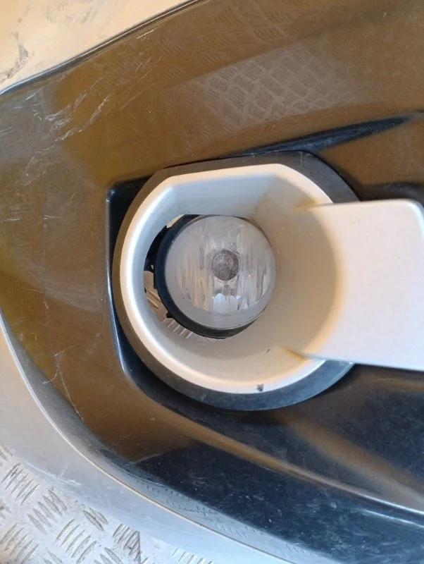 Фара противотуманная левая Ford Ranger Iii (2011-2019) 2013 1729409 ПИКАП 3.2 D