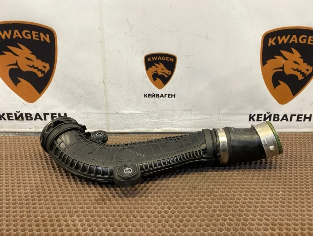 Патрубок интеркулера Volkswagen Tiguan 2009 5N