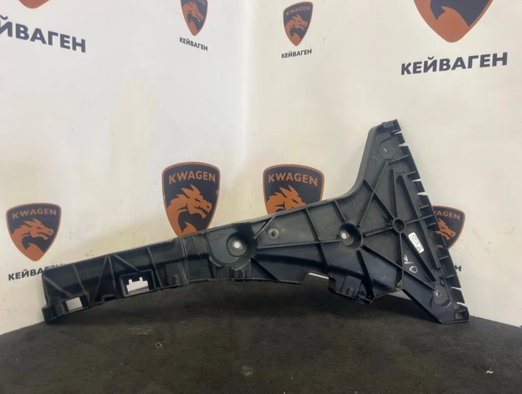 Крепление бампера Audi Q5 2017 FY