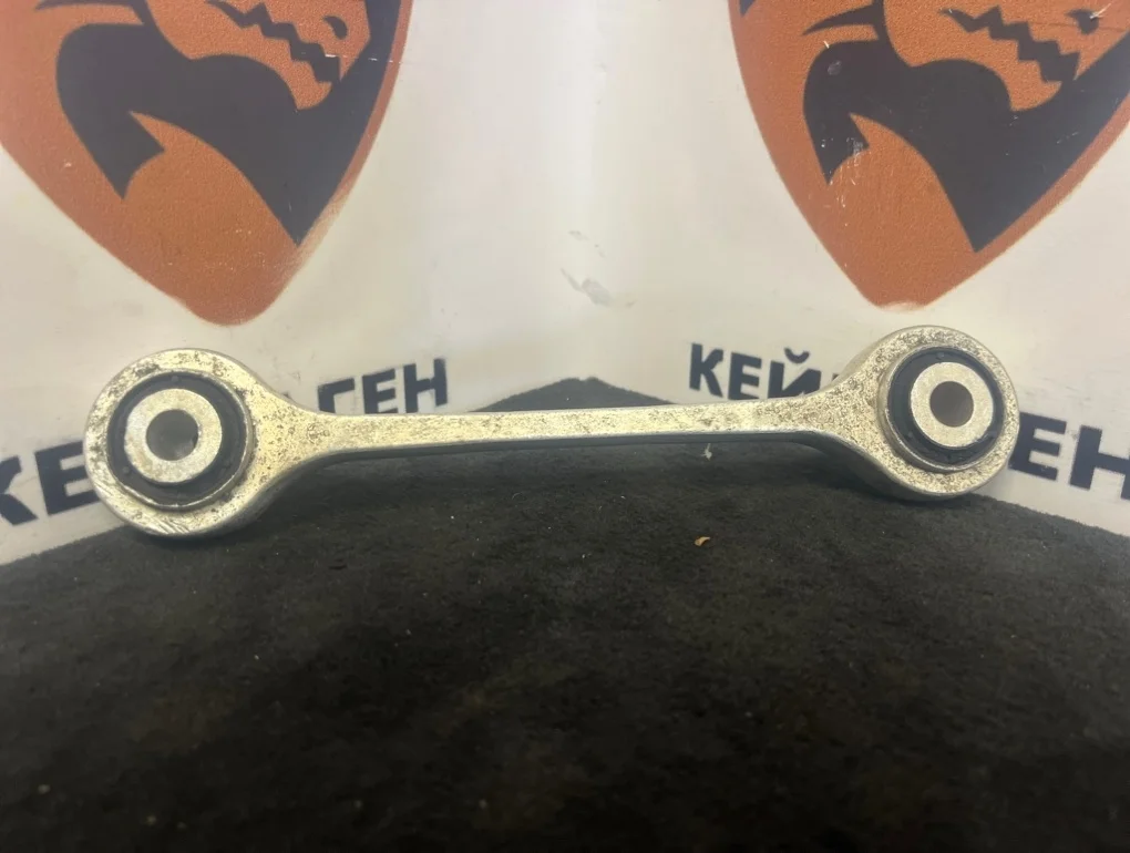 Стойка стабилизатора Volkswagen Touareg 2015 7P