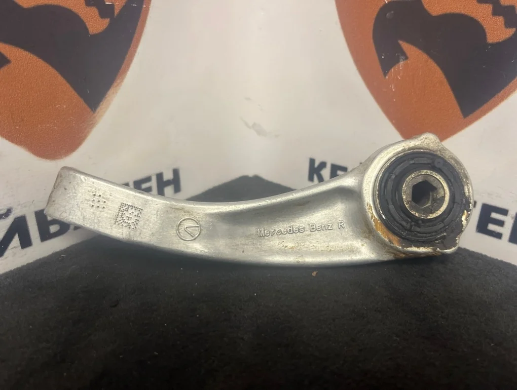 Стойка стабилизатора Mercedes-Benz -Class 2015 W205