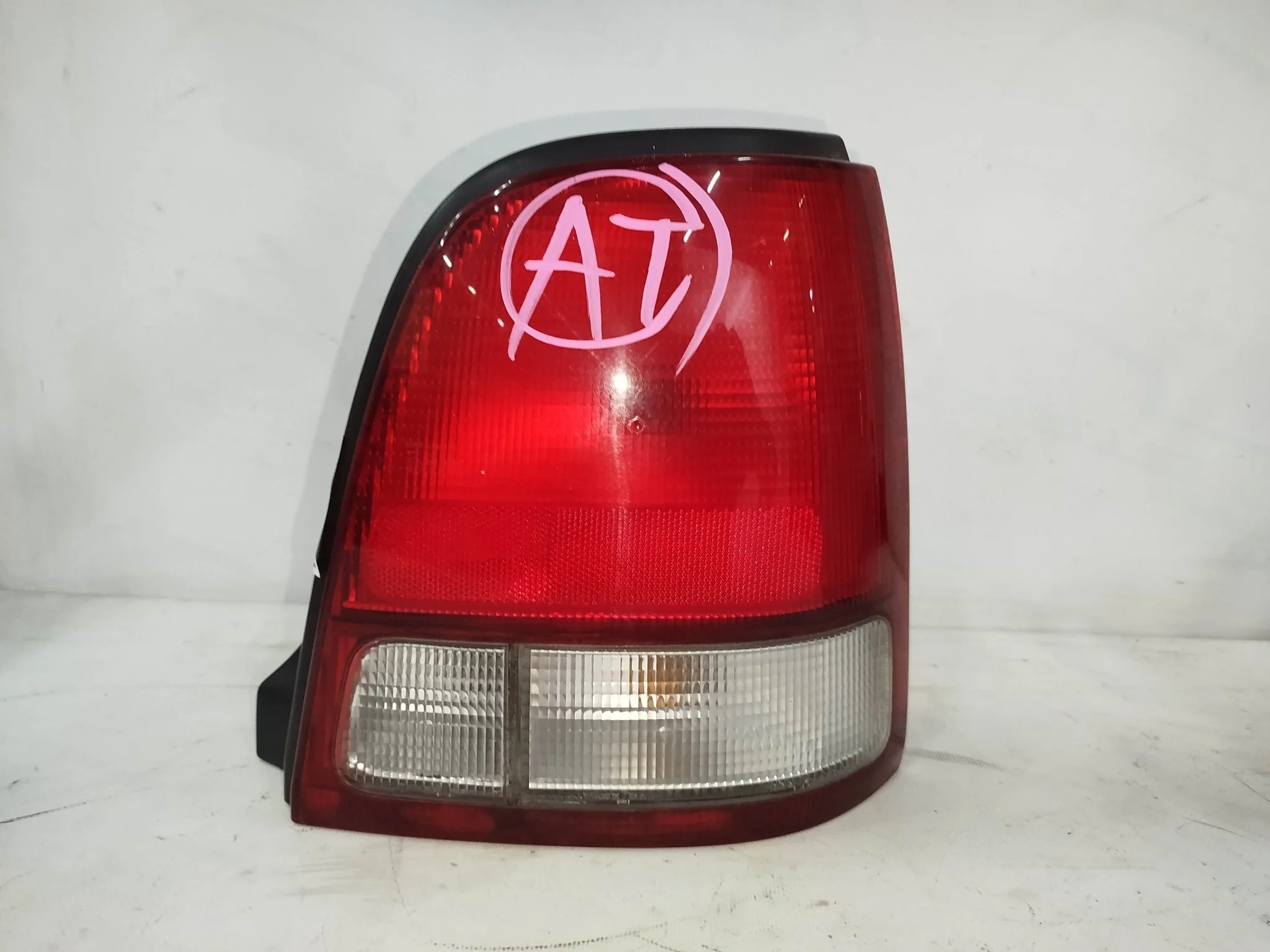 ФОНАРЬ HONDA ПРАВО 33501S50901 NA7293