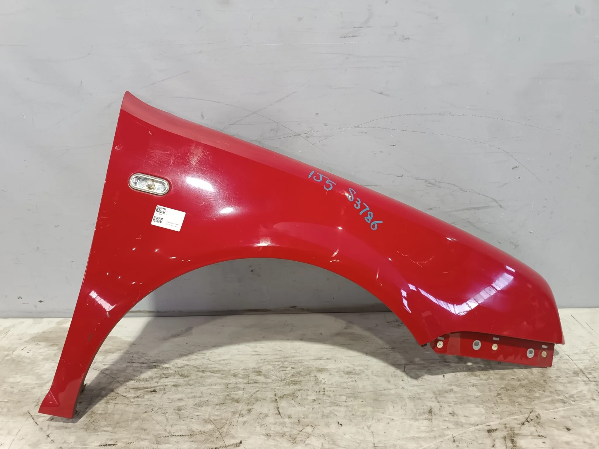 КРЫЛО VOLKSWAGEN 1JE821022A ПЕРЕД ПРАВО красный, LY3D S3786