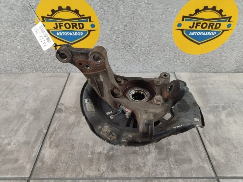 Кулак поворотный Toyota Vellfire 2018 H30