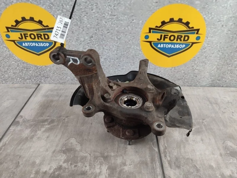 Кулак поворотный Toyota Vellfire 2018 H30