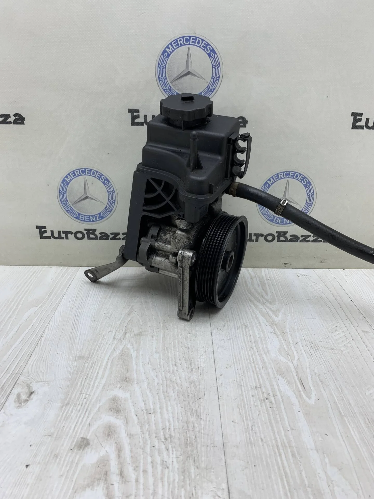 Гидроусилитель руля Mercedes Om651