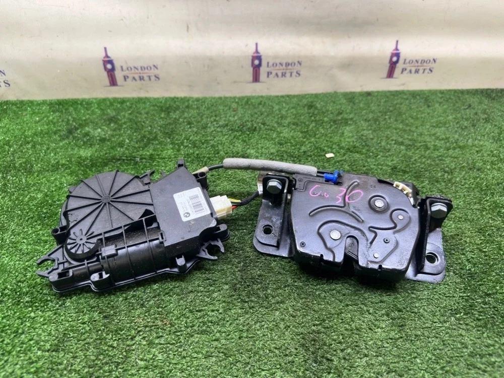 Комплект доводчика крышки багажника BMW X3 F25