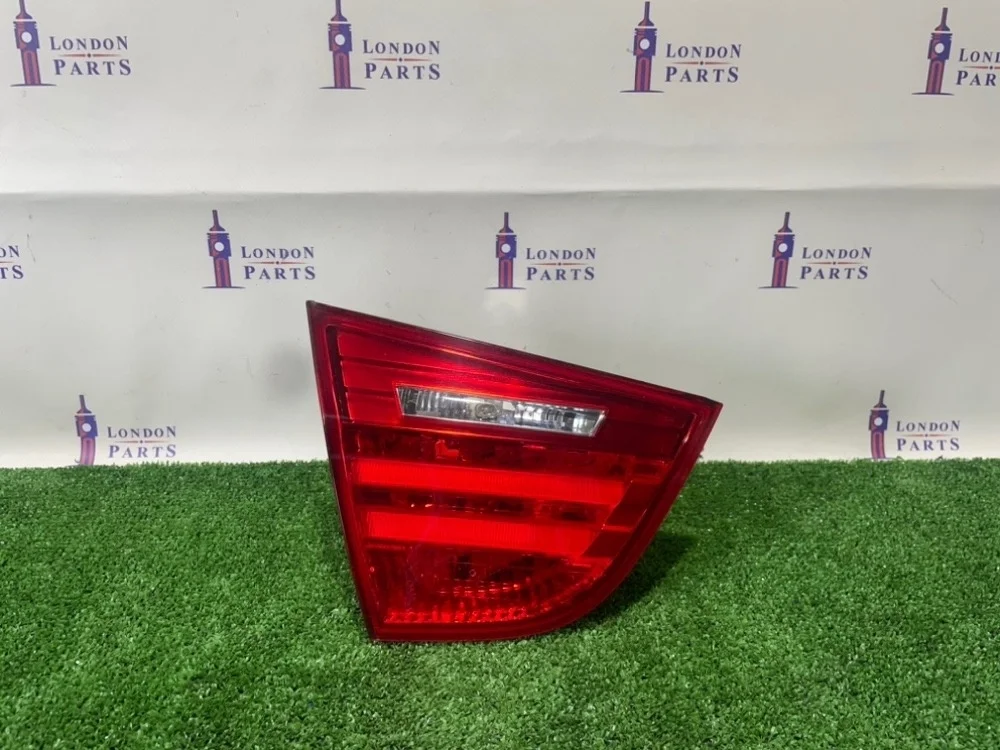 Фонарь в крышку багажника BMW E90