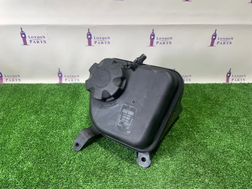 Бачок расширительный BMW 335i E93