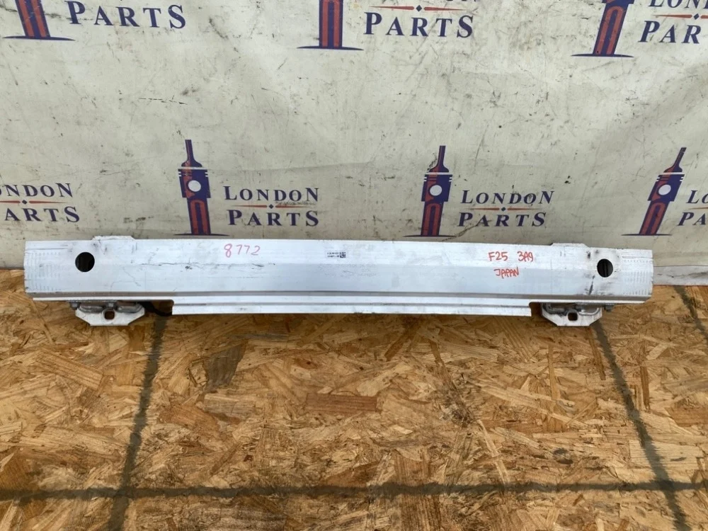 Усилитель бампера BMW X3 F25