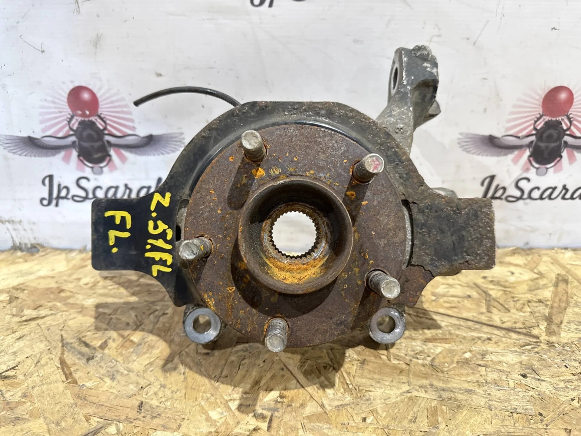 Ступица передняя левая Nissan Murano Z51