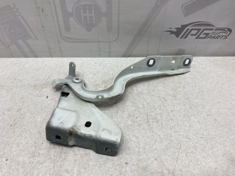 Петля капота левая Mercedes-benz 2014 W246