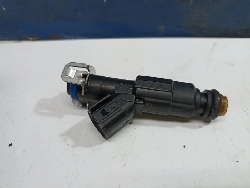 Форсунка топливная Ford Focus 2 2008 1149958 1.8 QQDB