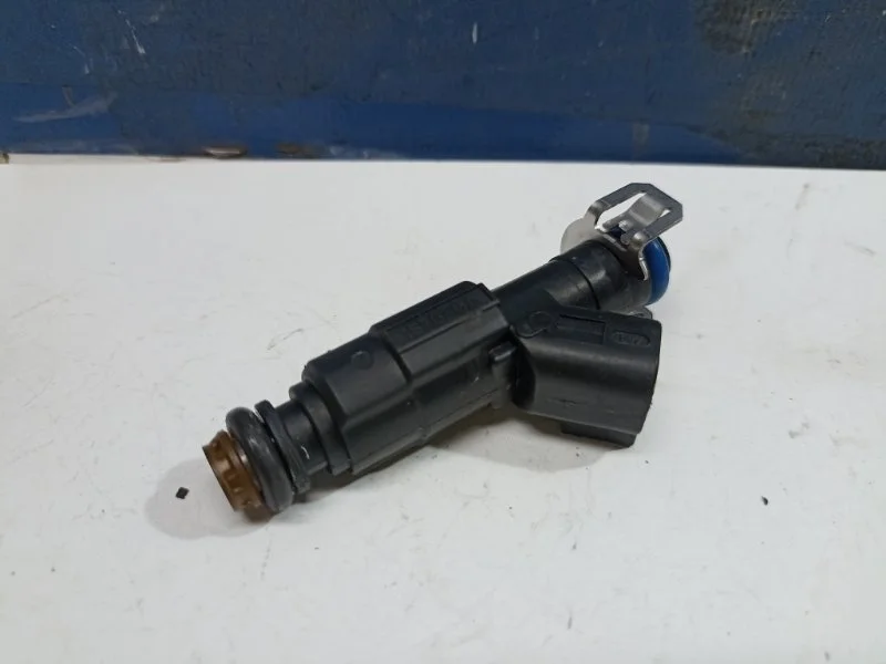 Форсунка топливная Ford Focus 2 2008 1149958 1.8 QQDB