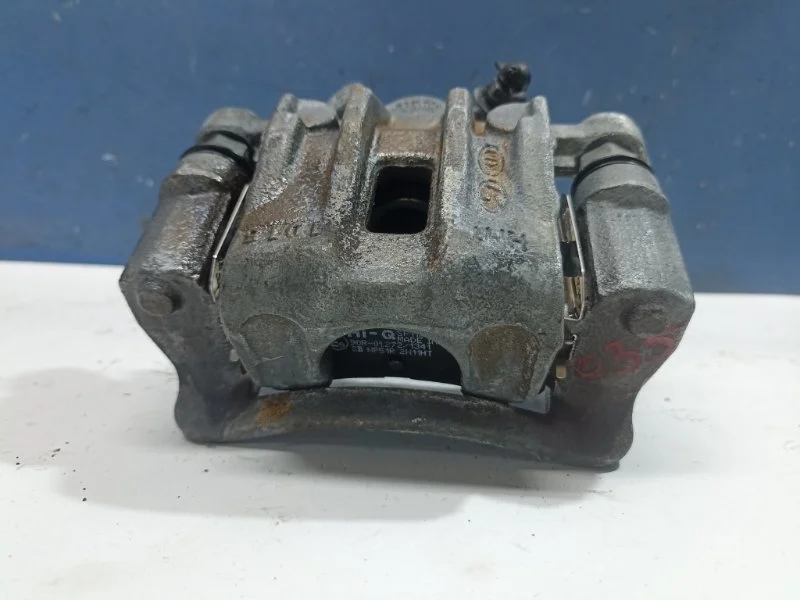 Суппорт тормозной Kia Cerato 2 2012 582301M400 TD 1.6 G4FC, задний правый