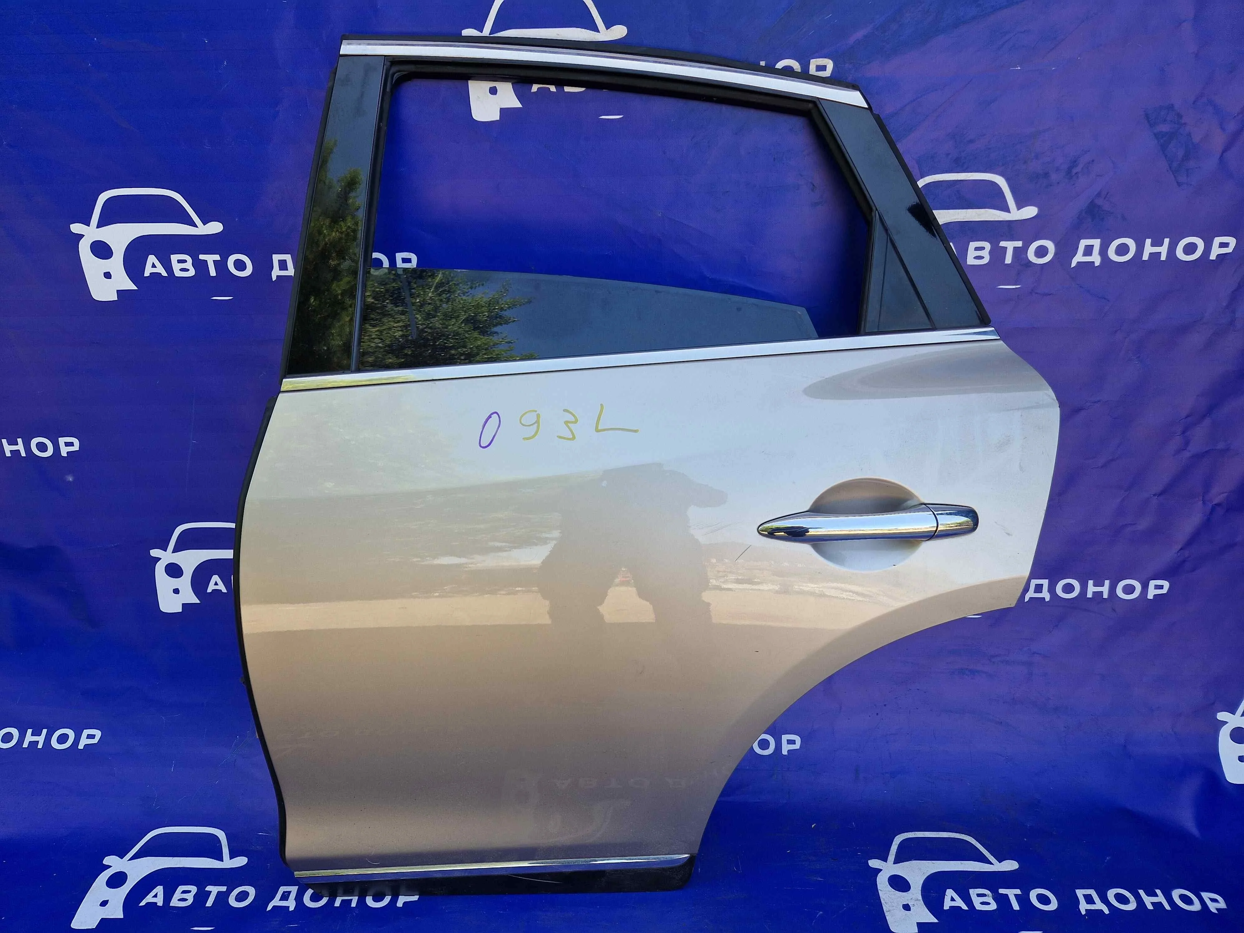 дверь NISSAN SKYLINE CROSSOVER J50 VQ37VHR