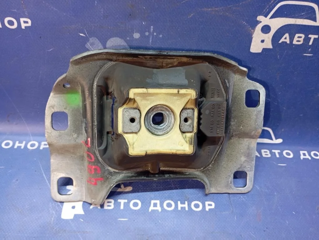 подушка двигателя FORD FOCUS CB8 IQDB