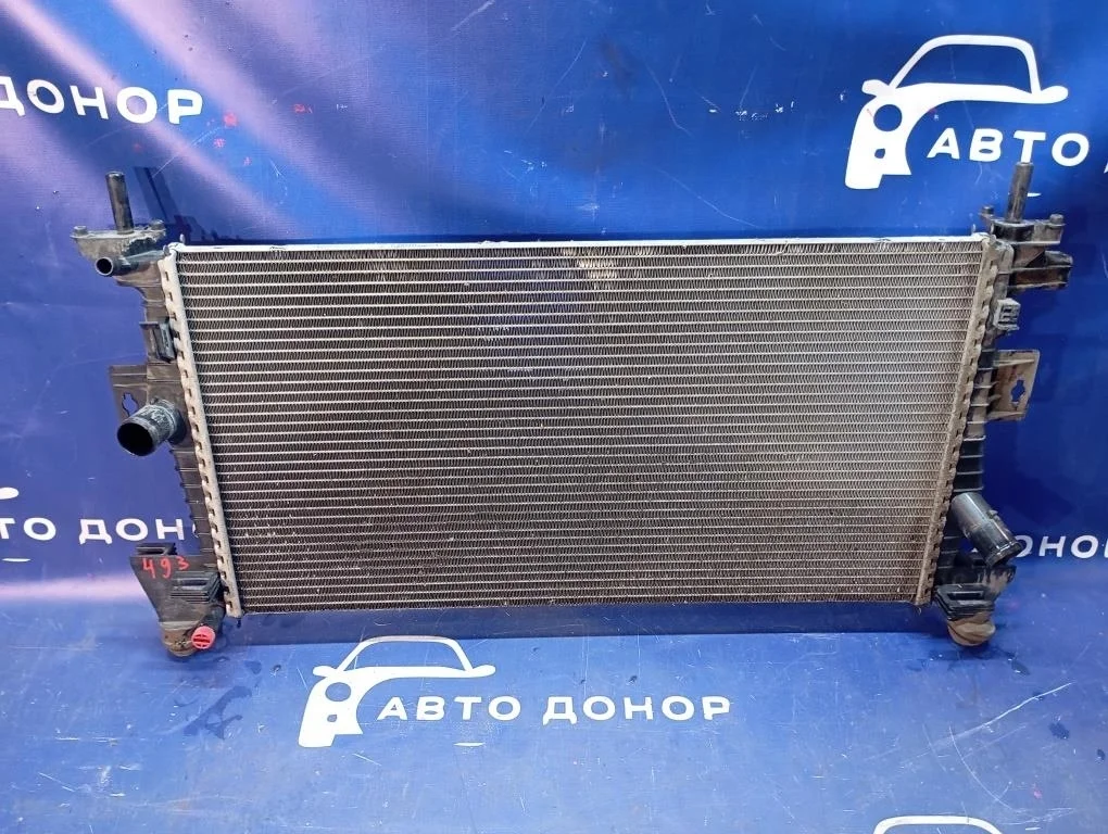 радиатор охлаждения двигателя FORD FOCUS CB8 IQDB