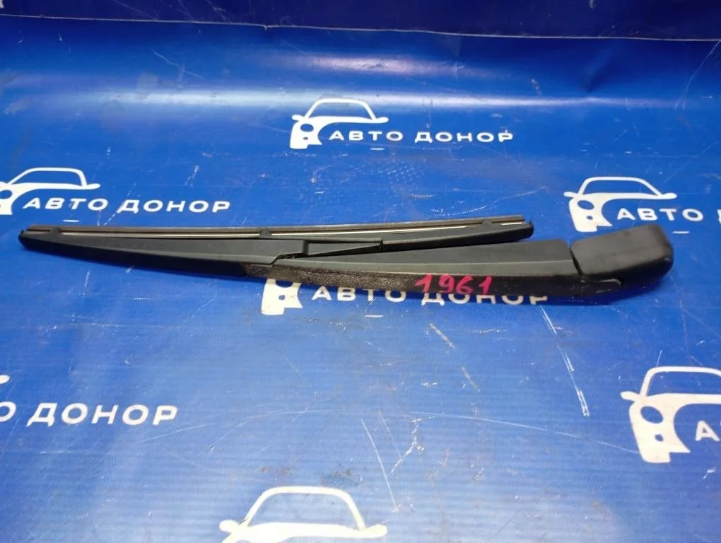 дворник 5-й двери TOYOTA CALDINA AZT246 -