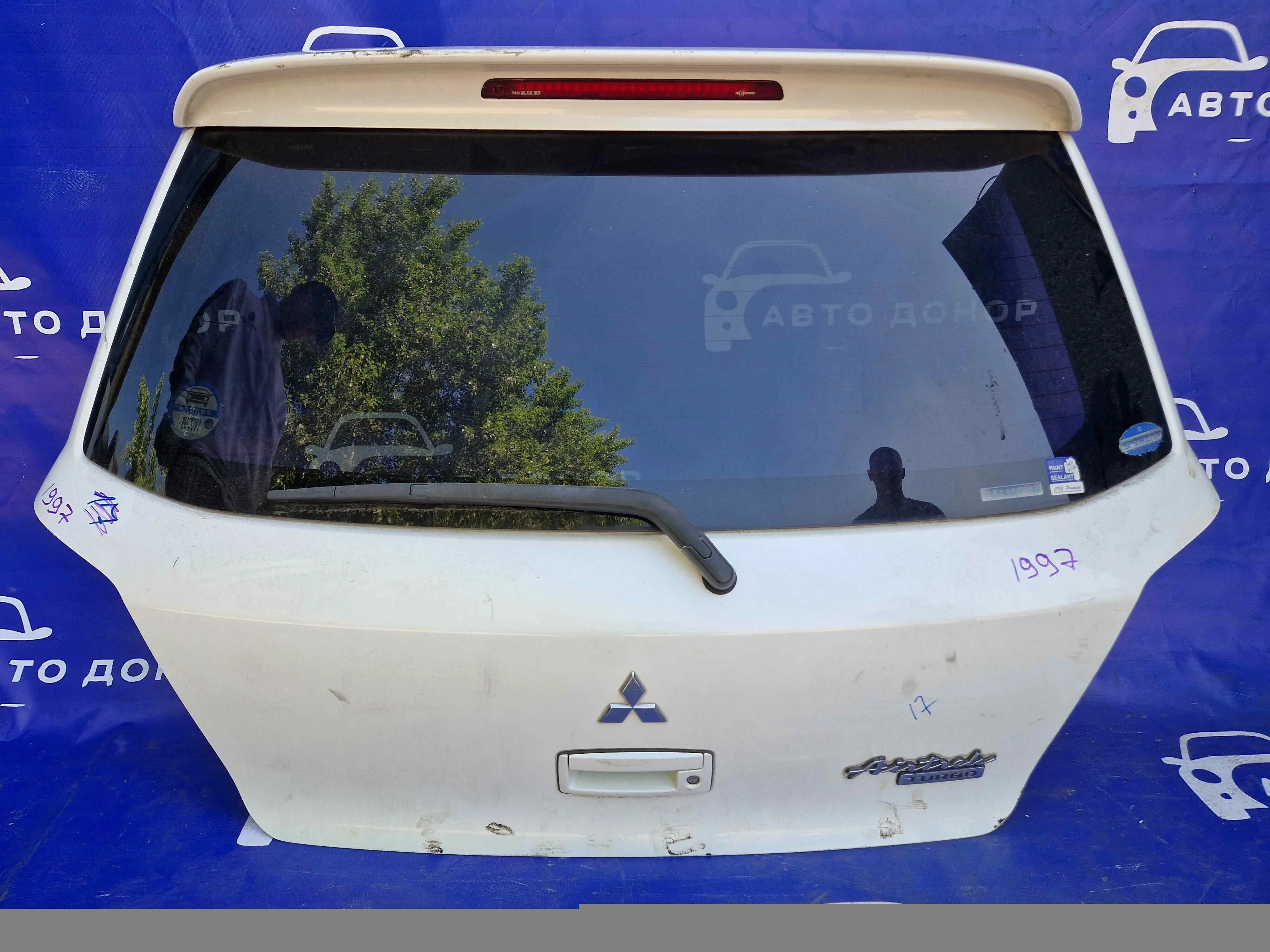 дверь багажника MITSUBISHI AIRTREK CU2W 4G63T