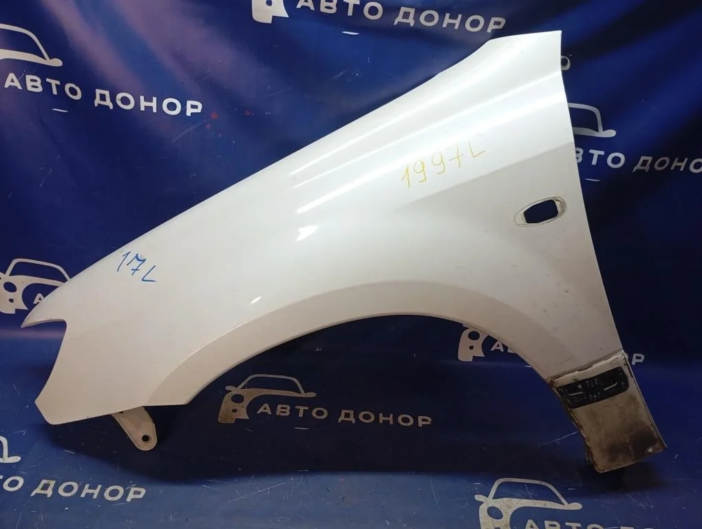 крыло MITSUBISHI AIRTREK CU2W 4G63T