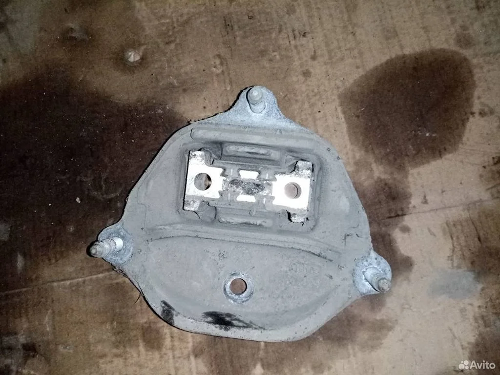 Опора КПП задняя Audi Q5 I рестайлинг (2012—2017)