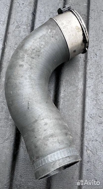 Патрубок интеркулера Volvo XC90 II (2014—2019)