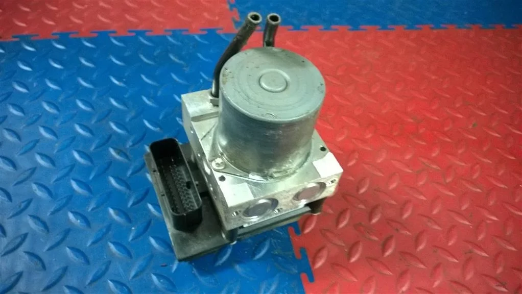 блок abs насос BMW X3 E83  M54B30 231лс 3.0i