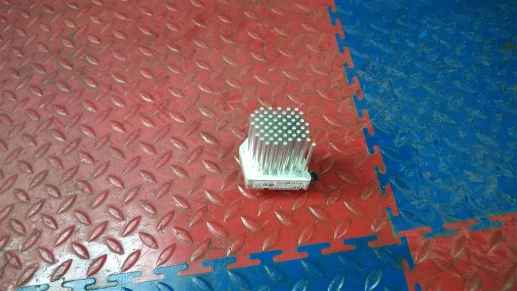 резистор отопителя BMW X3 E83 64116920365  N47D20A 177лс 2.0D 2008 SPACEGRAU METALLIC ( A52 )