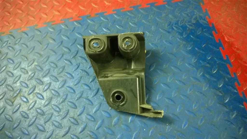 кронштейн заднего бампера BMW X3 E83