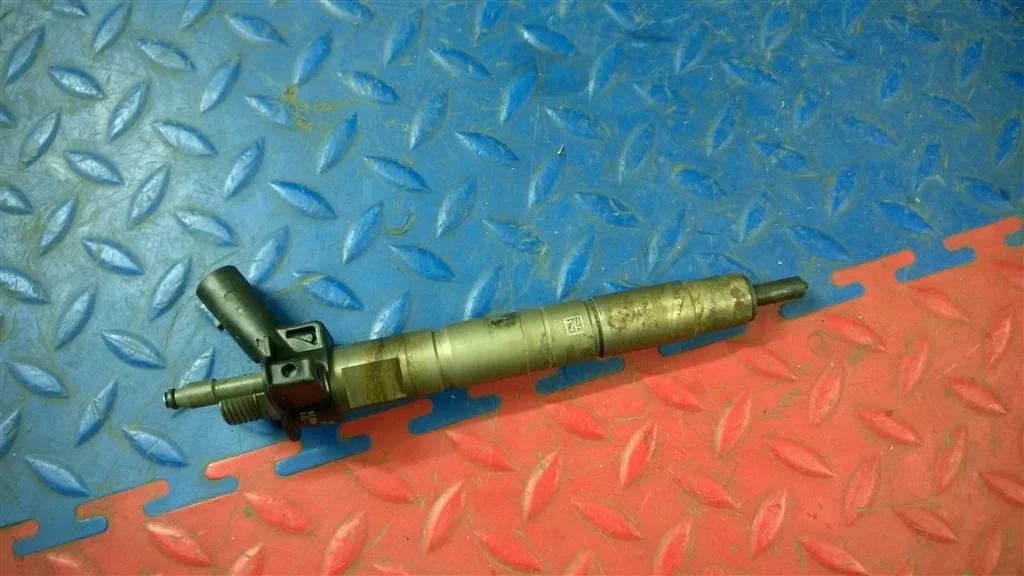 форсунка дизельная электрическая BMW X3 E83  N47D20A 177лс 2.0D