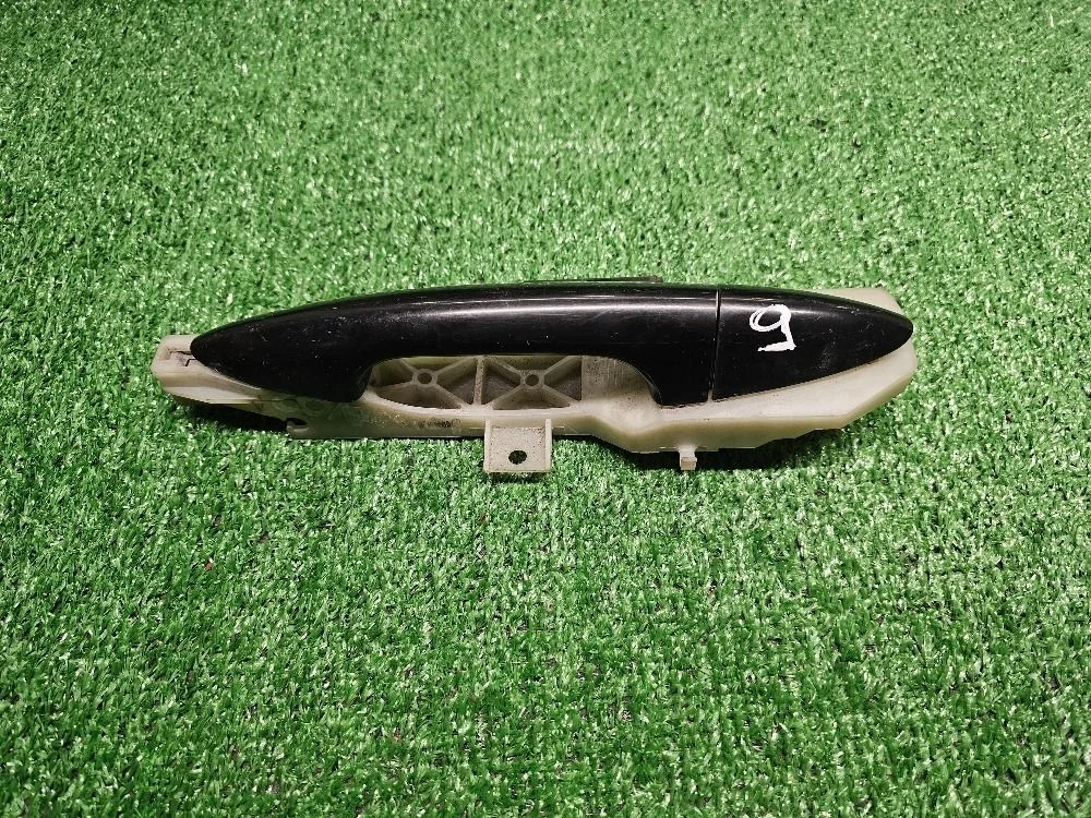 Ручка двери внешняя задняя левая Hyundai Solaris 1