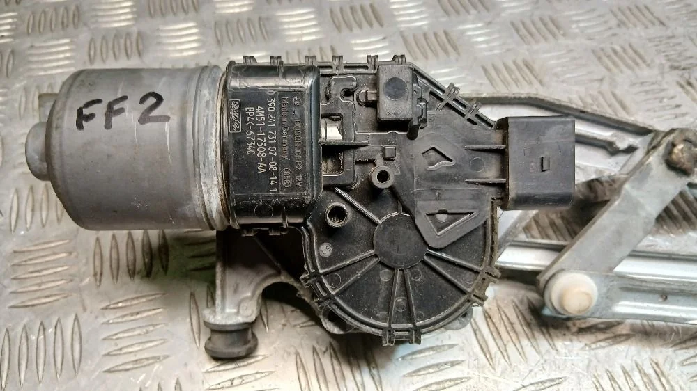 Моторчик стеклоочистителей Ford Focus 2