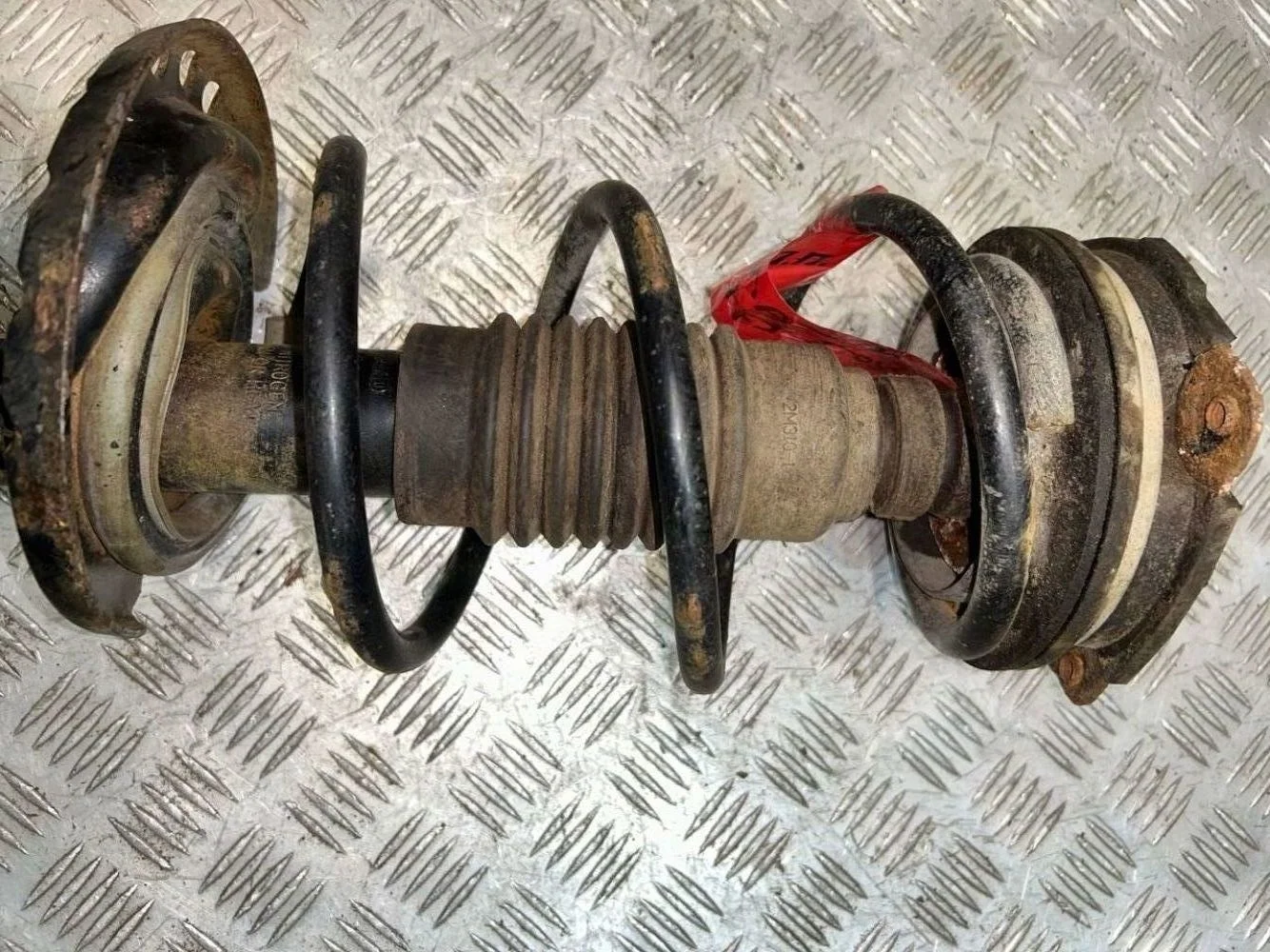 Пружина передняя Nissan Note e11