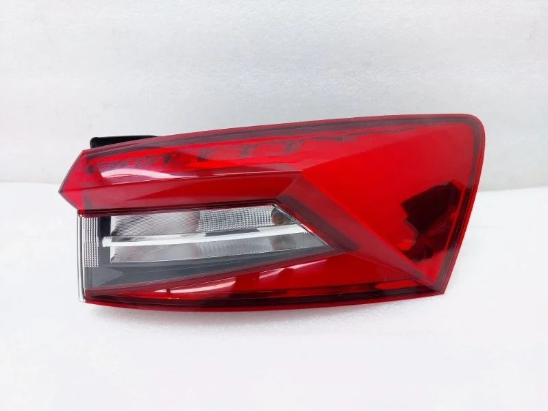 Фонарь Skoda Kodiaq 2020 NS7