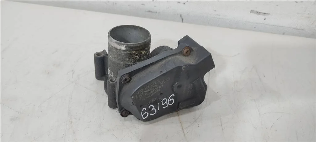 Заслонка дроссельная 03D133062E  1.2 Бензин Skoda