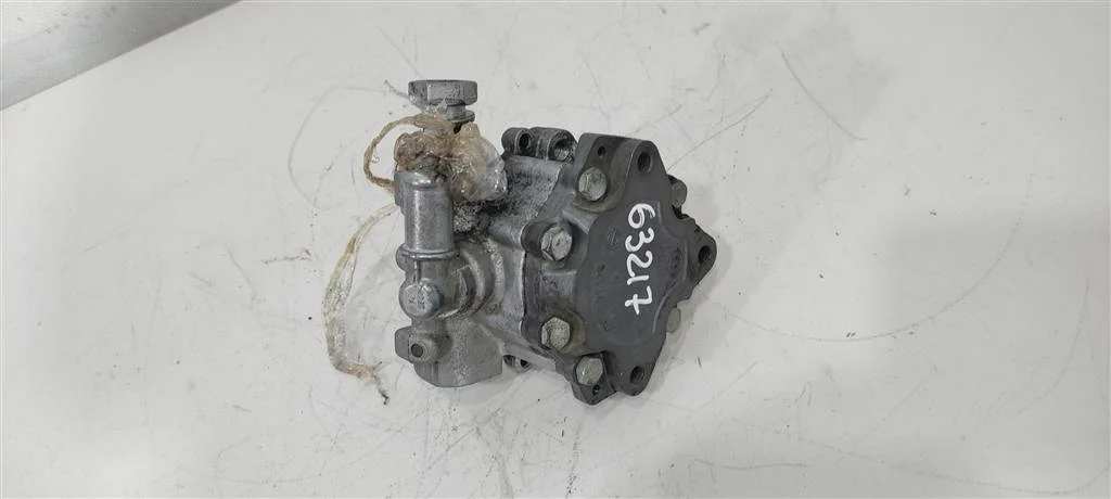 Насос гидроусилителя руля 4F0145156E  3.0 TDI Audi