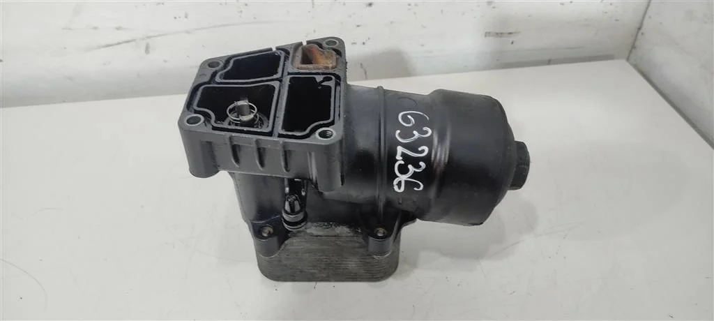 Корпус масляного фильтра 03L115389C  2.0 TDI Volk